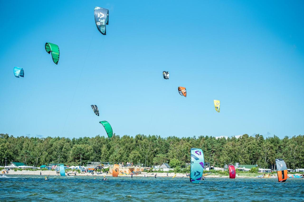 Готель Maszoperia Sun4Hel Kite & Wind & Surf Ястарня Екстер'єр фото